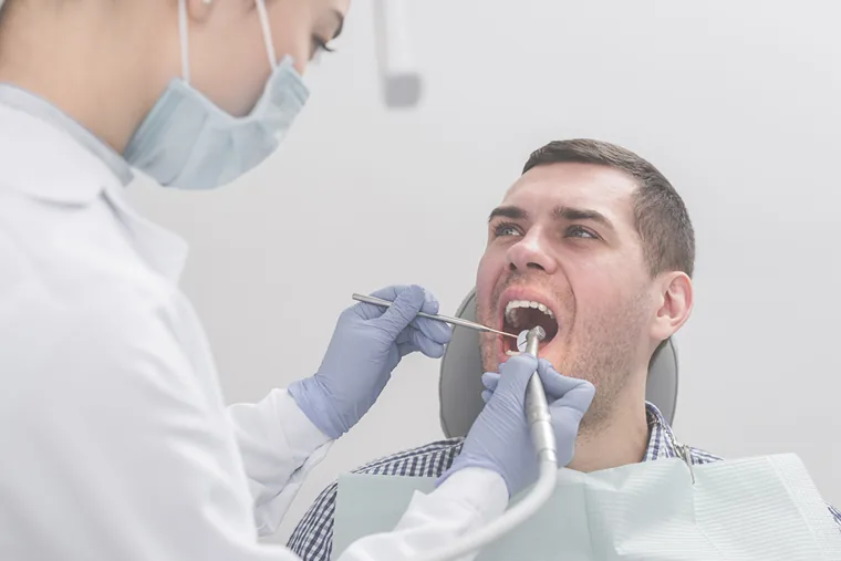 Odontología en Clínicas FAMED